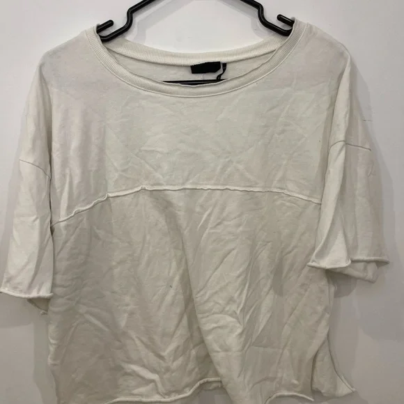 Basic tee - Picture 1 of 2